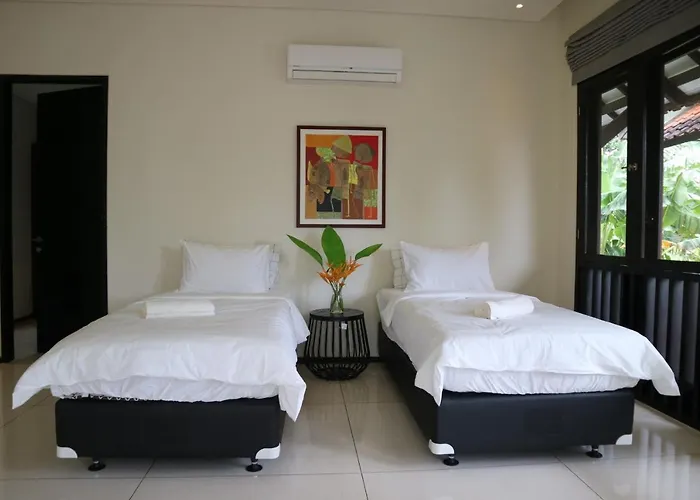 Mertasari 10c 4 Bedroom With Swimming Pool! Villa