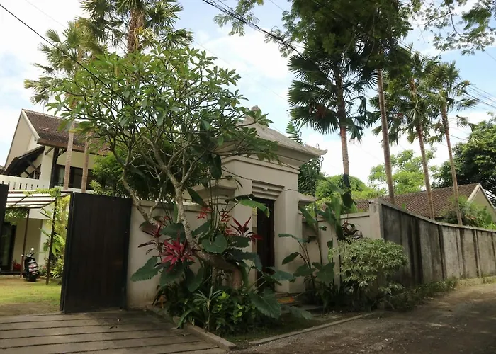 Villa Mertasari 10c 4 Bedroom With Swimming Pool! *