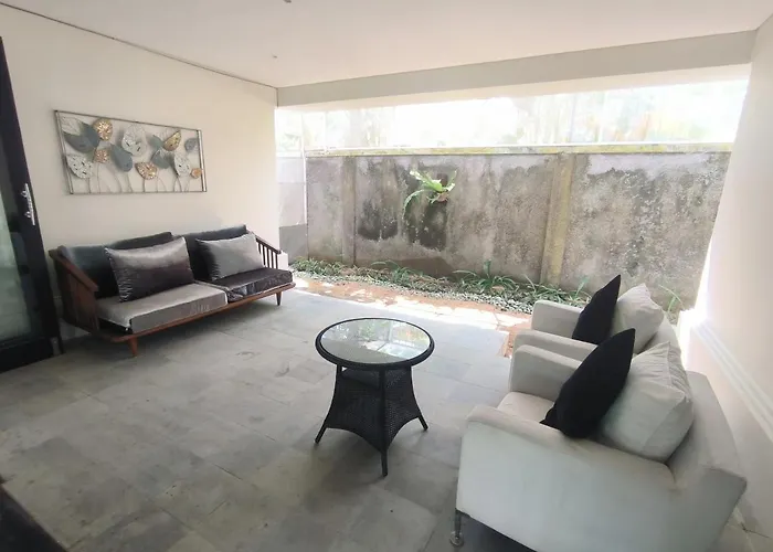 Mertasari 10c 4 Bedroom With Swimming Pool! *